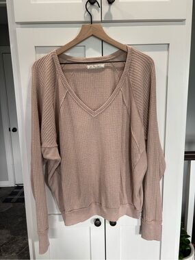 ✨We The Free V-Neck Waffle Knit Sweater - Blush Pink Medium